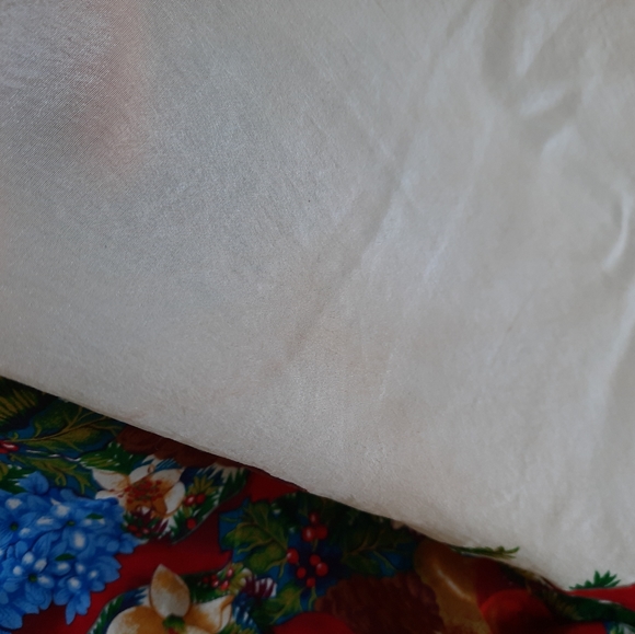 Liz Claiborne fruits pine cones flowers silk scarf - Picture 5 of 6